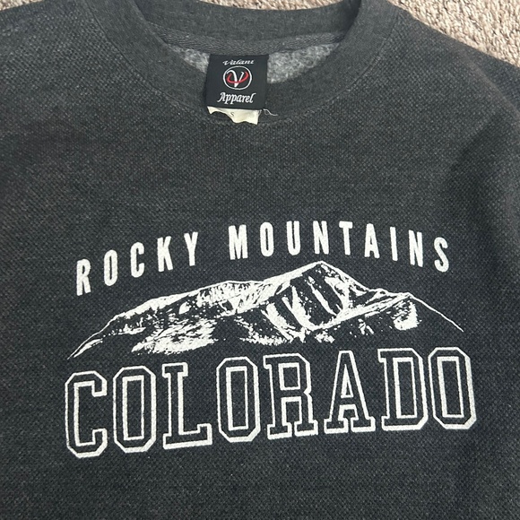 Rocky Mountains Vintage Crewneck with Pockets Size Small - Picture 1 of 2